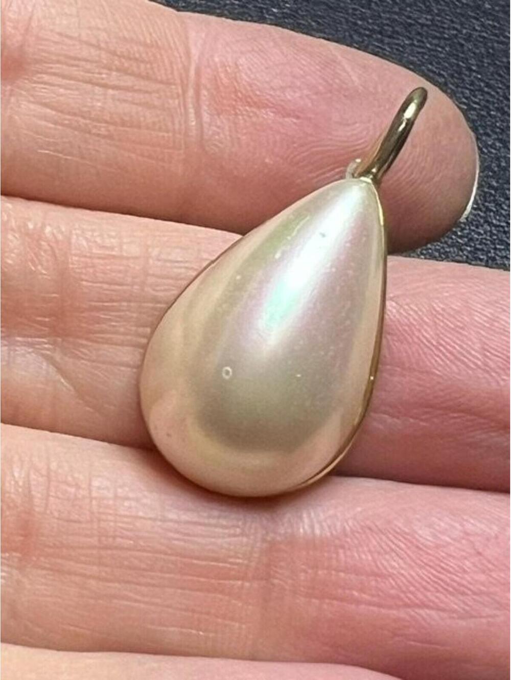 B4729 Majorica Vermeil gold over sterling teardrop Faux Mabe Pearl Pendant 1.25"